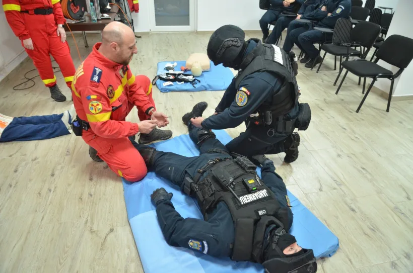 Pregătire medicală de urgență în câmp tactic, pentru jandarmii gălățeni