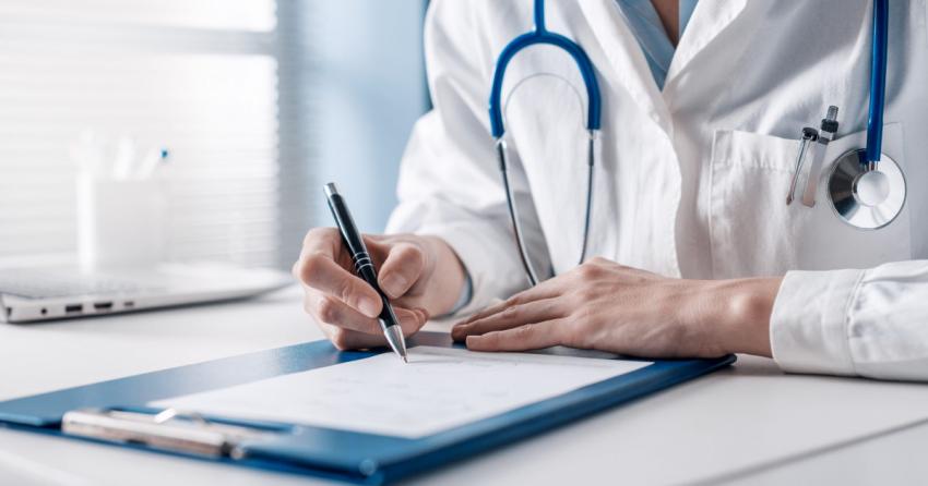 Serviciile medicale de care beneficiază de la 1 ianuarie persoanele înscrise în programele naționale