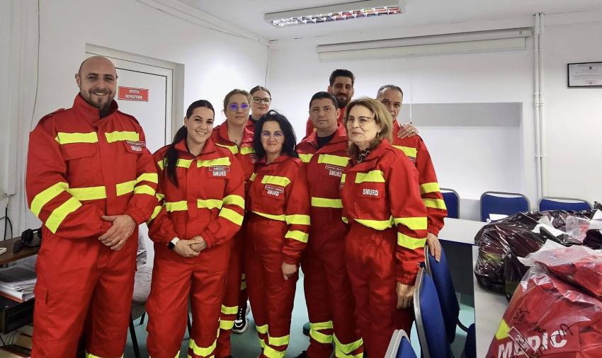 60 de combinezoane SMURD, donate de Rotary Club Galați Donaris