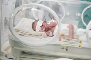 O secție de terapie intensivă neonatală din Galați, conectată la rețeaua națională de telemedicină   