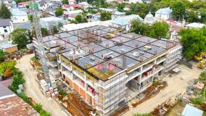 Se toarnă al treilea etaj al noului spital din Tecuci