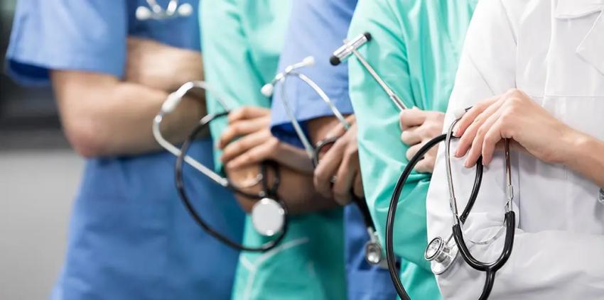 Medicii rezidenți – incluși, la cerere, în linia de gardă